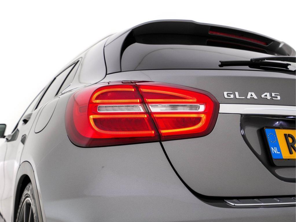 Mercedes-Benz GLA 45 AMG