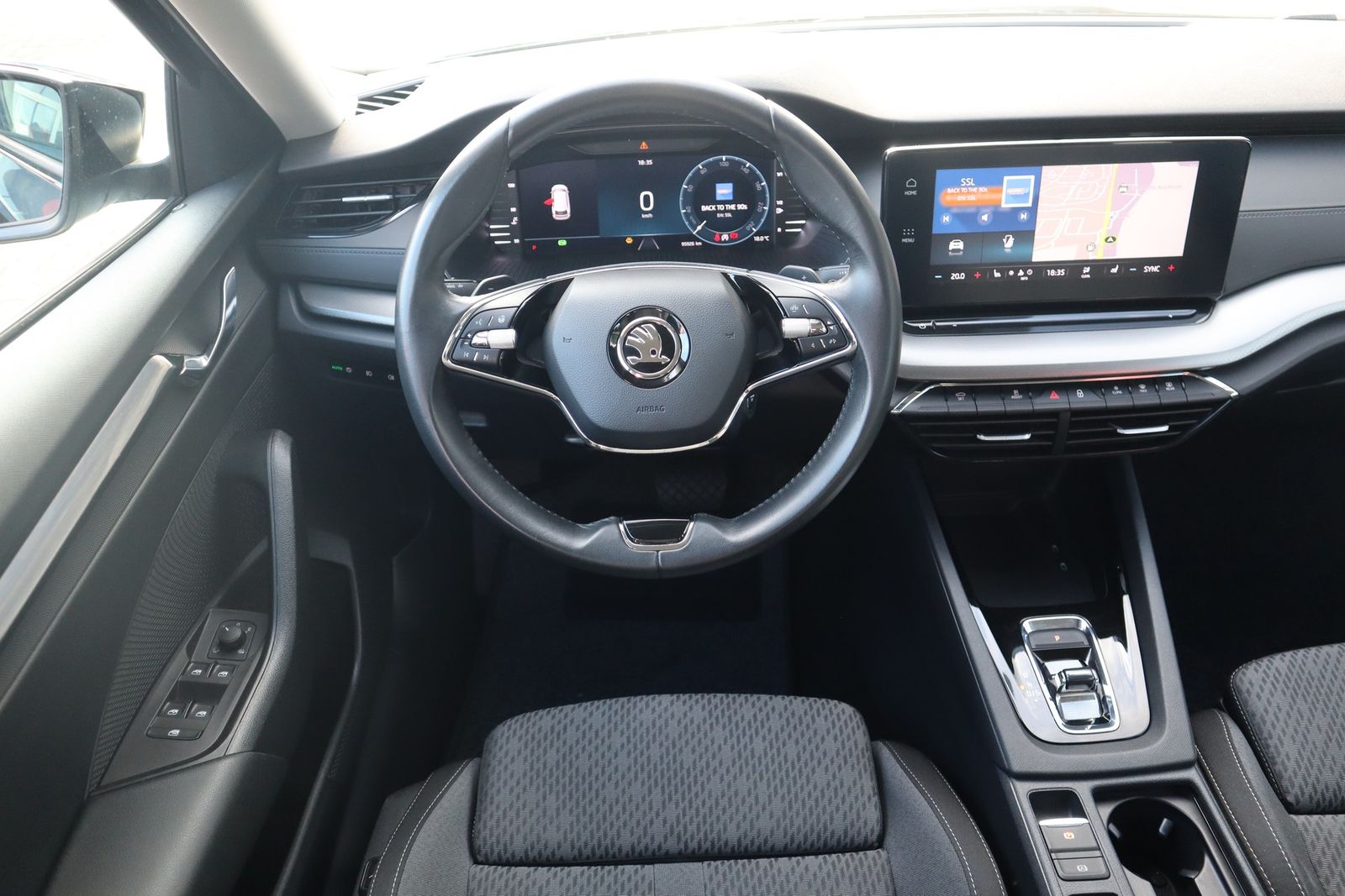 Skoda Octavia Combi 1.0 TSI Ambition LED Navi DAB PDC foto 11