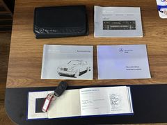 Fahrzeugabbildung Mercedes-Benz E 230 Elegance / Automatik Schiebedach Tempomat