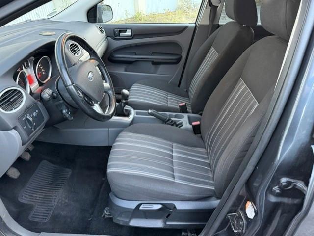 Ford Focus 2009 — photo 6