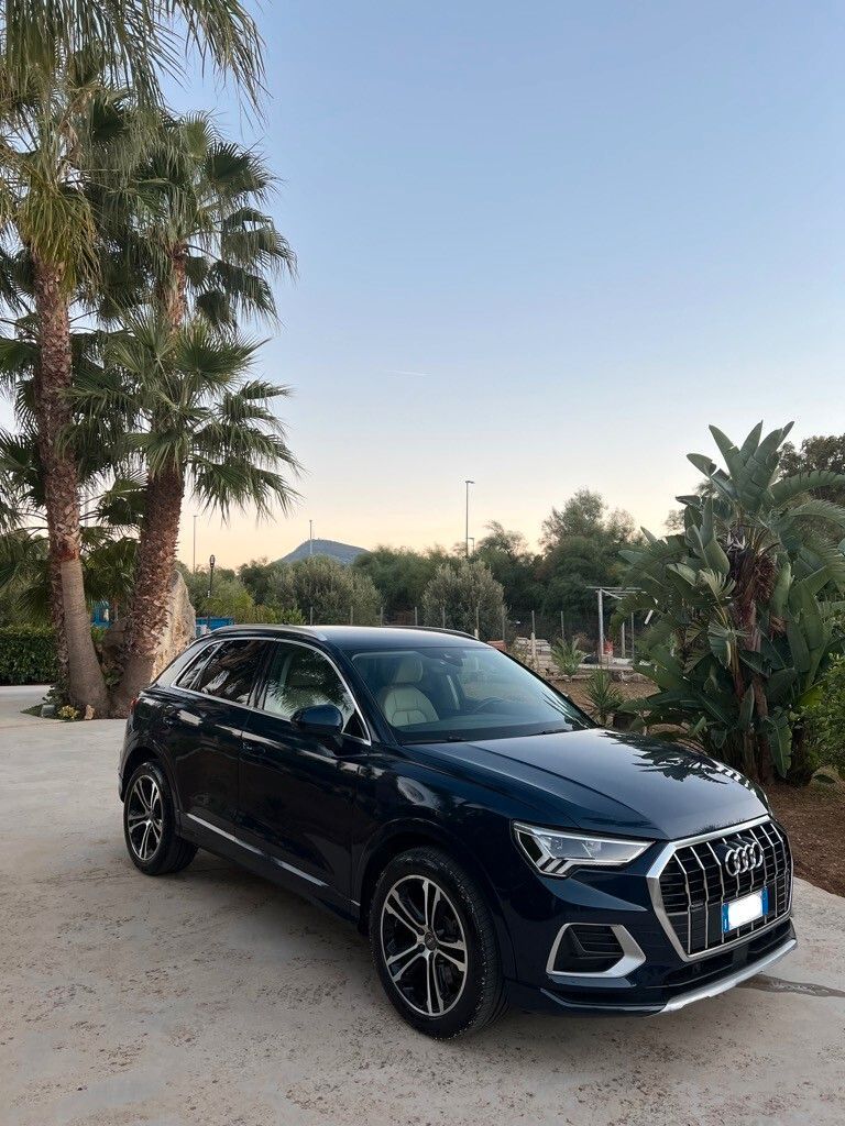 Audi Q3 40 TDI quattro S tronic Business Advance imagem 2