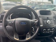 Fahrzeugabbildung Ford Ranger Wildtrak Doppelkabine 4x4 Standheizung