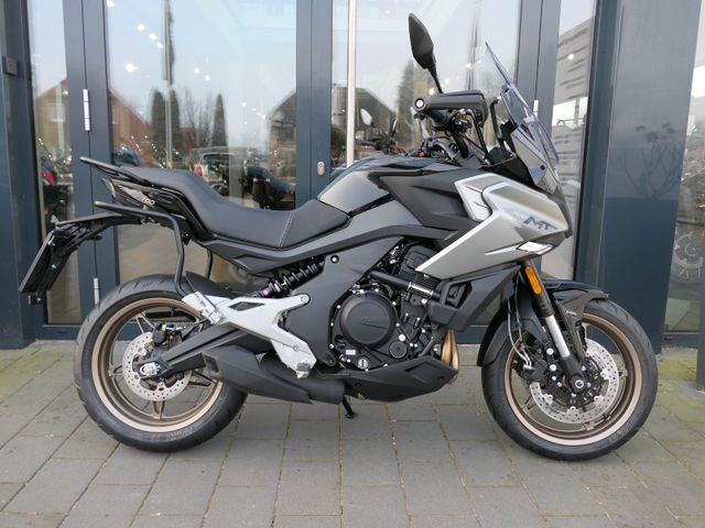 CFMOTO 700 MT Vorfüher