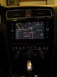 Volkswagen Golf - 5