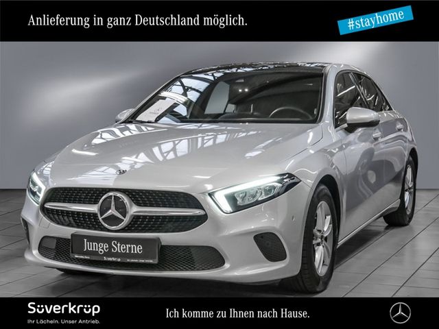 Mercedes-Benz A 180 d Style KAMERA SPUR PANO PDC SHZ