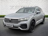 Volkswagen Touareg 3.0 V6 TDI R-Line 4Motion Sportpaket Luf - Volkswagen Touareg: Sport