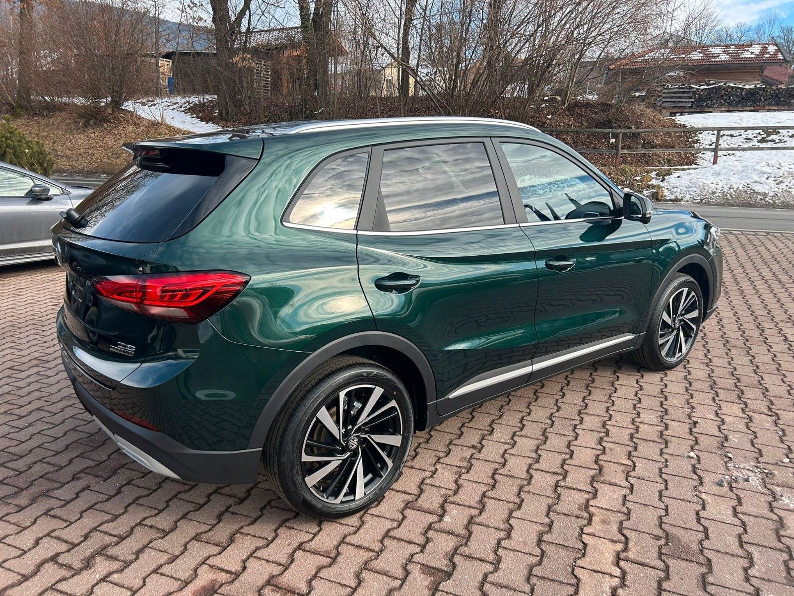 MG ZS