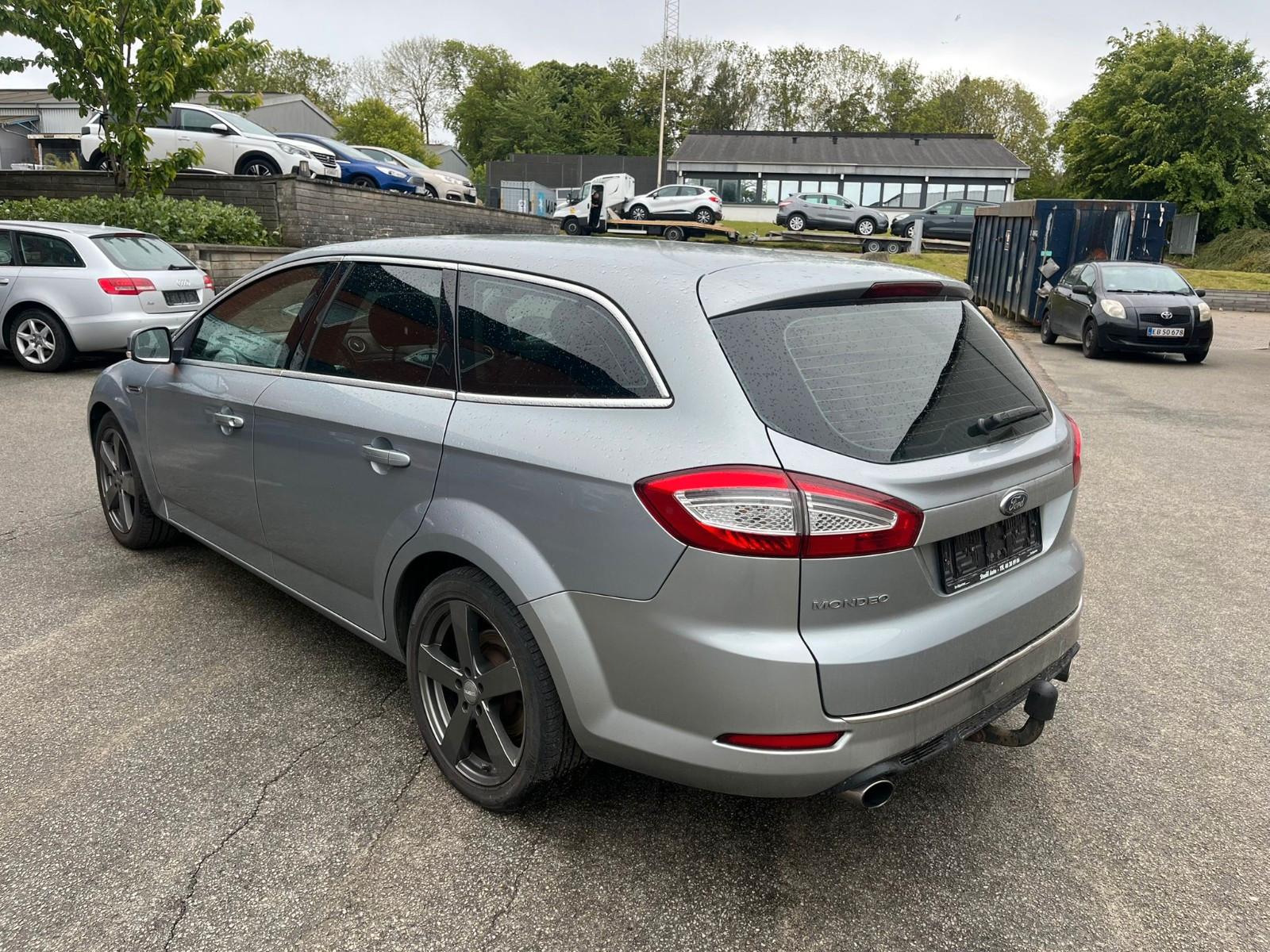 Ford Mondeo 2011 — photo 6