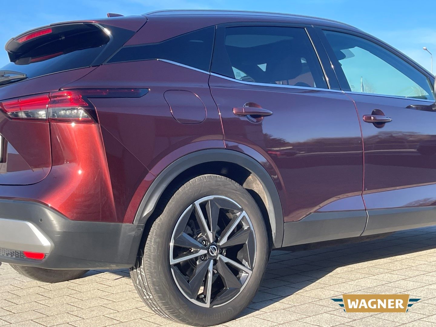 Fahrzeugabbildung Nissan Qashqai Tekna 4x4 1.3 DIG-T MHEV Hybrid