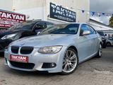 BMW 330 Baureihe 3 Coupe 330i - BMW 330 mit Benzin-Antrieb: Sportwagen, Automatik