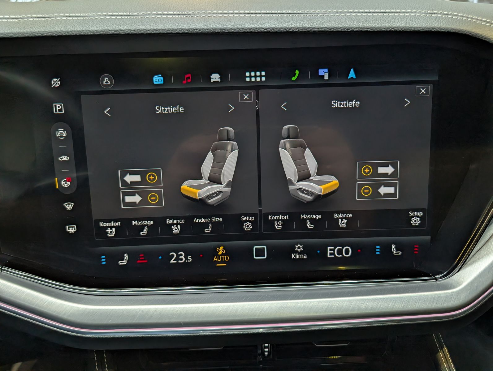 Fahrzeugabbildung Volkswagen Touareg 3.0TDI 4M R-Line VOLL Black 22" UPE 114T