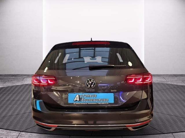 Fahrzeugabbildung Volkswagen Passat Variant 1.4 DSG Hybrid GTE UPE 62TEUR PAN