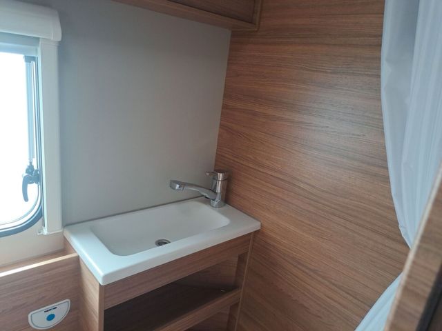 Weinsberg CaraHome 650 MEG 