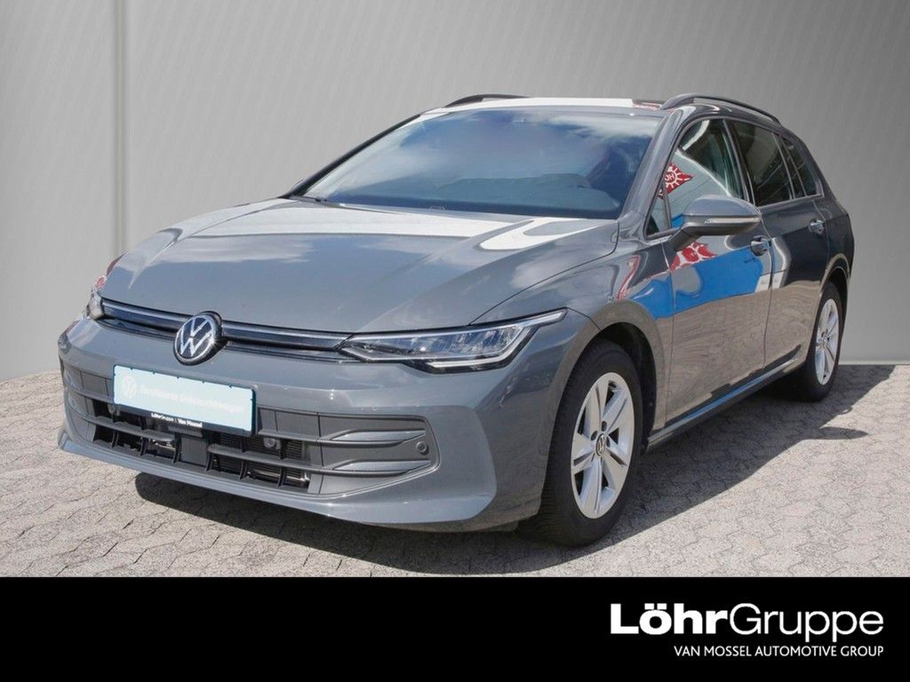 Volkswagen Golf VIII Variant 1.5 eTSI DSG Life 16" AHK SHZ