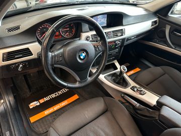 MYAUTOCENTER – Gebraucht- und Jahreswagen mit Werkstattservice in Pfaffenhofen BMW 320 *SERVICENEU*TEMPO*NAVI*KLIMAAUTO*AHK*