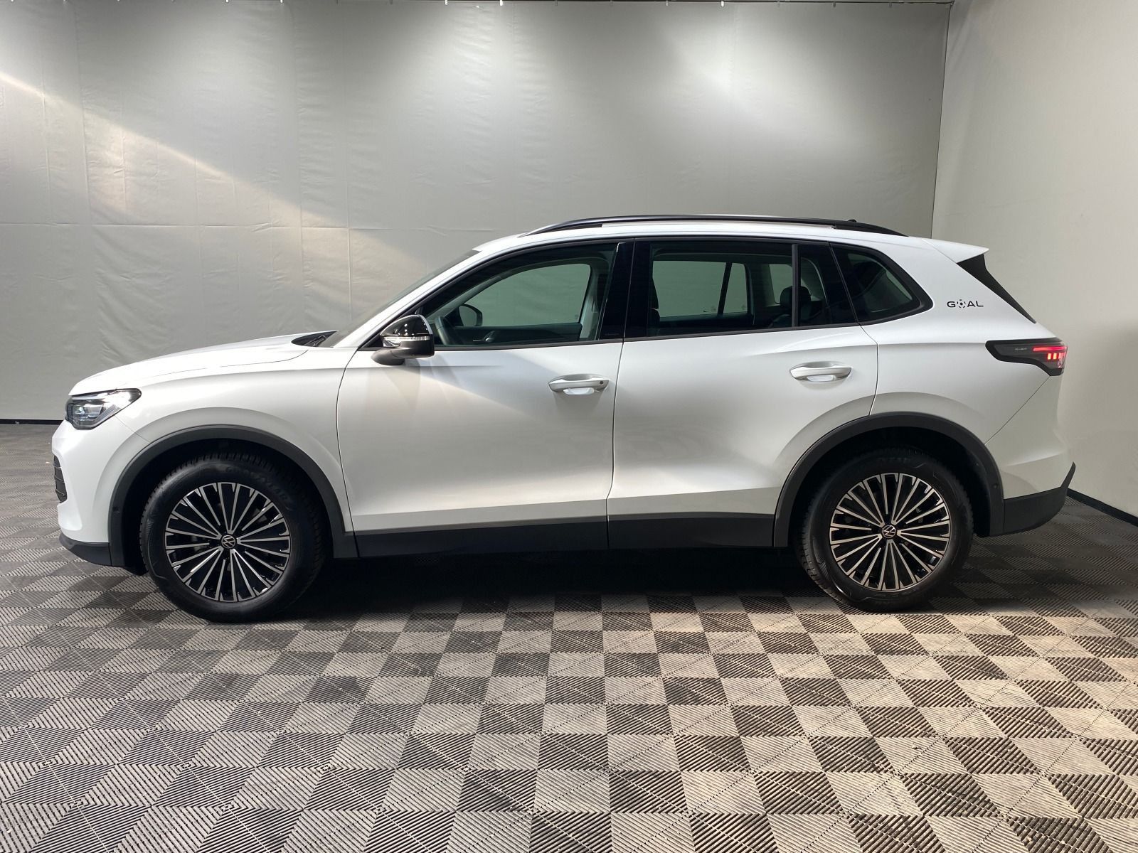Volkswagen Tiguan GOAL 1.5 eTSI DSG LED AHK ACC NAVI 360° foto 3