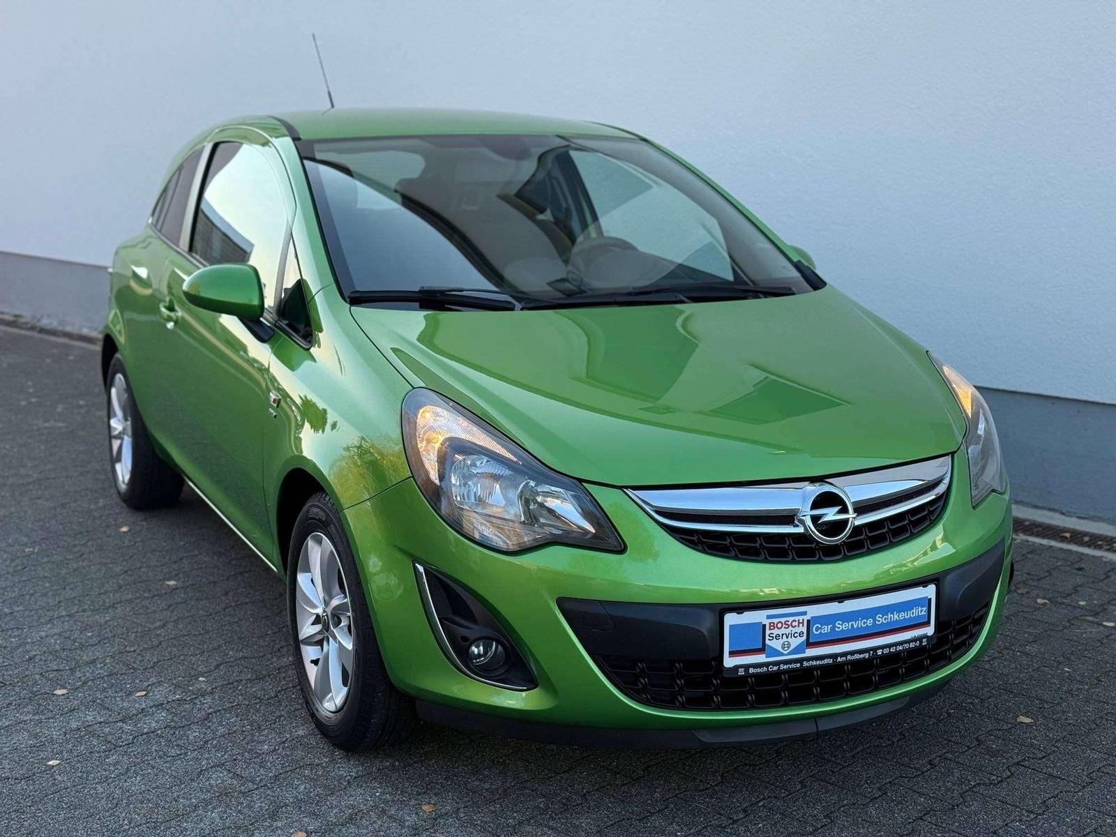 Opel Corsa D Energy, Lenkradheizung, Einparkhilfe hi