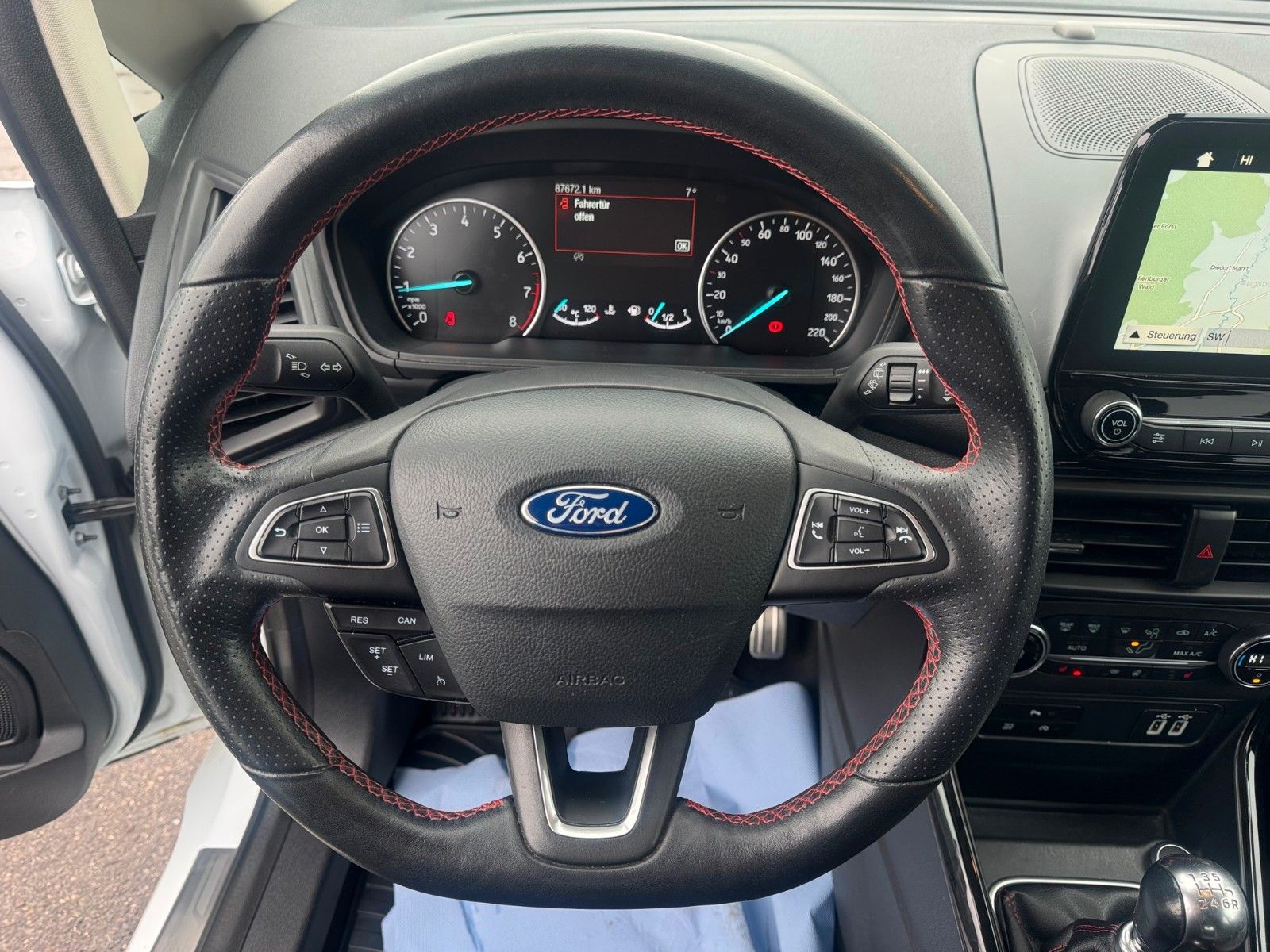 Fahrzeugabbildung Ford EcoSport ST-line Navi AHK Teilleder Ambiente