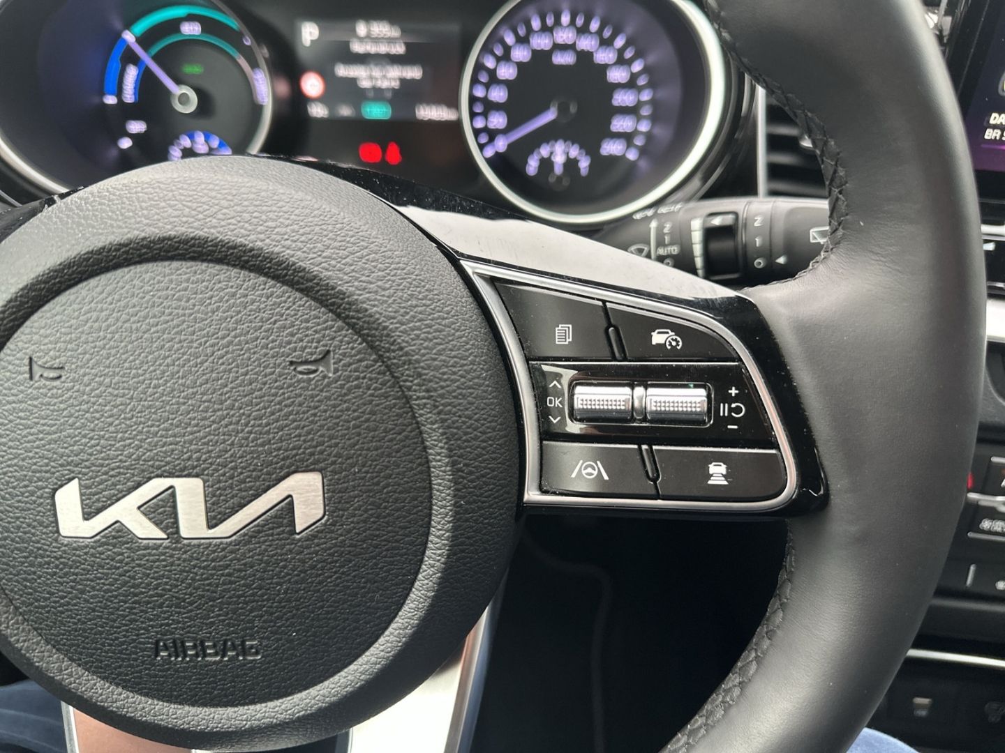 Fahrzeugabbildung Kia Ceed_sw Plug-in Hybrid Spirit 1.6 + El. Panodach