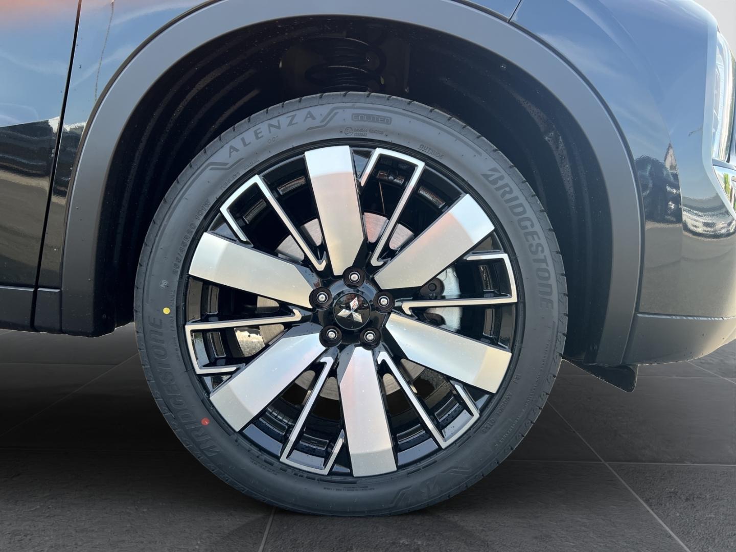 Mitsubishi Outlander 2.4 PHEV 4WD Intro Edition