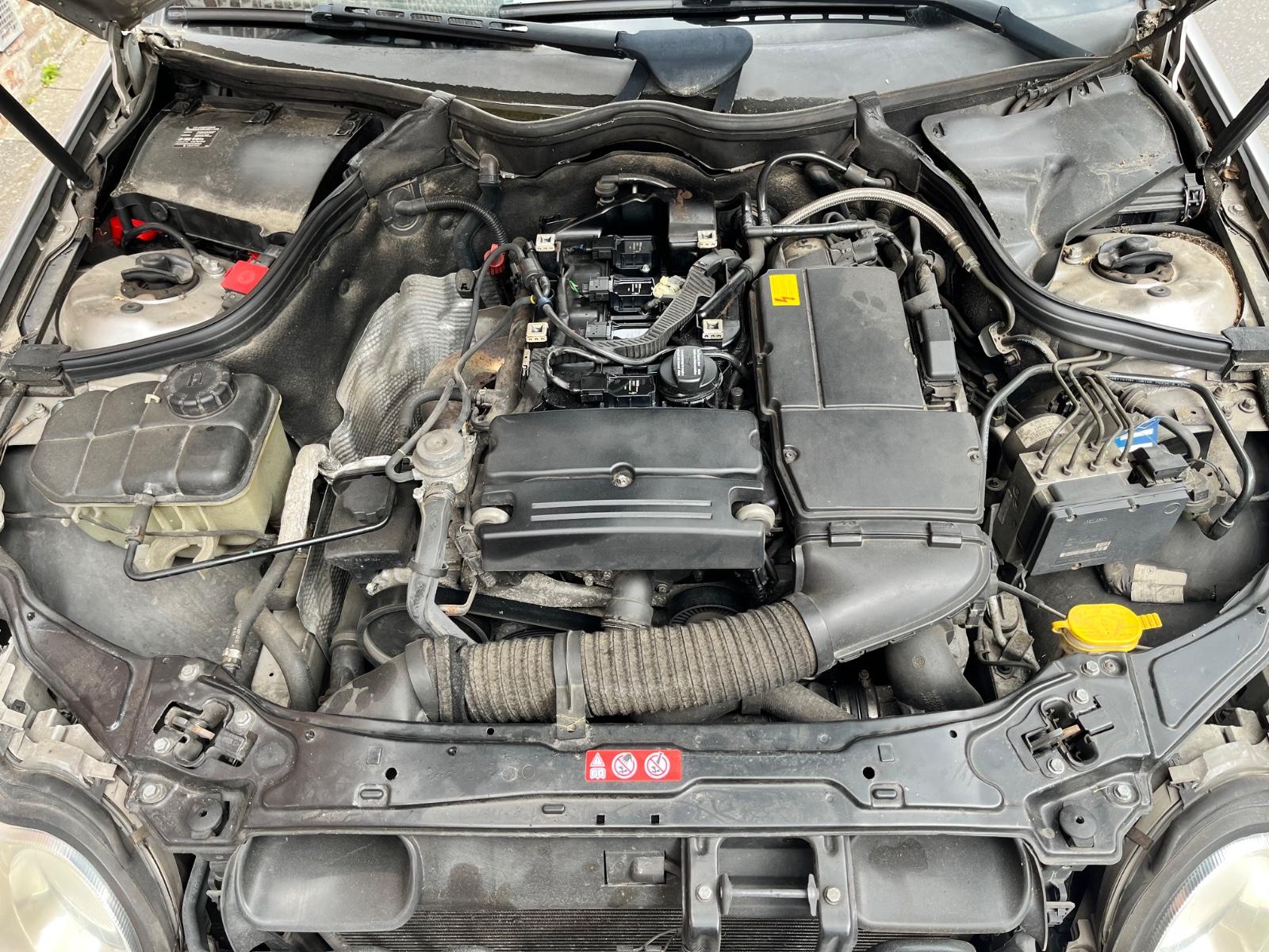 Mercedes-Benz C180 2004 — photo 10