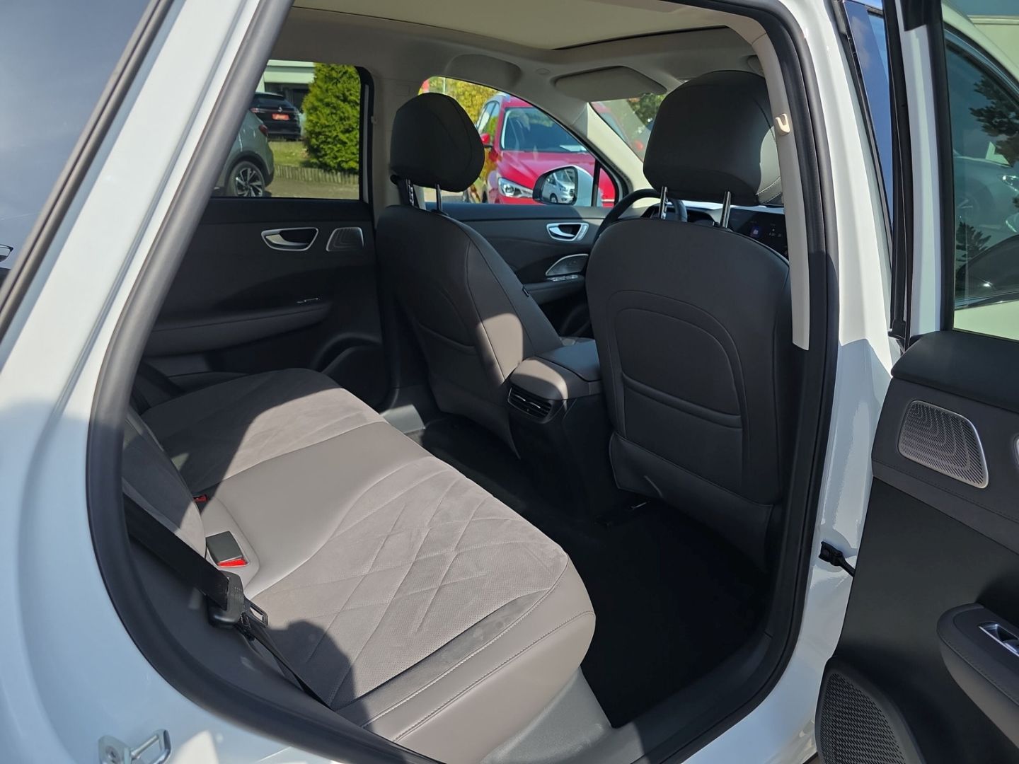 MG S6 EV