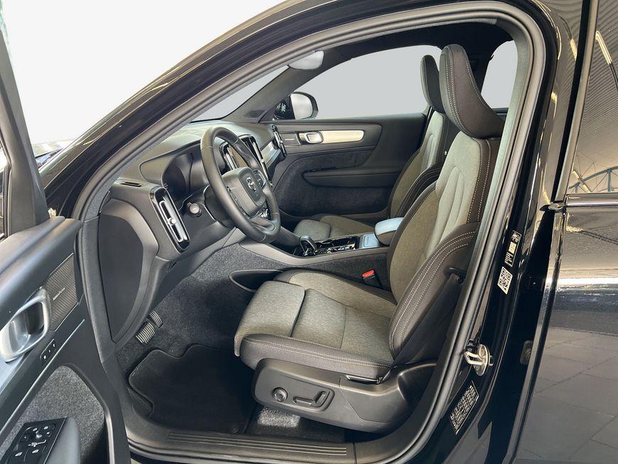 Volvo XC40 B3 Plus-Dark DKG Pano Pixel-LED AHK Pilot B