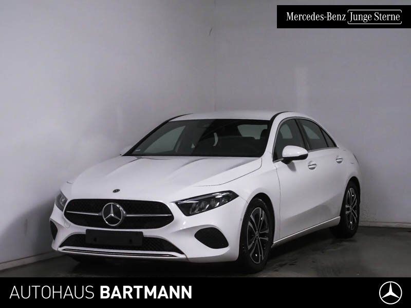 MERCEDES-BENZ A 200 PROGRESSIVE+LED+ DISTRONIC+SPUR+TOTWINKEL+