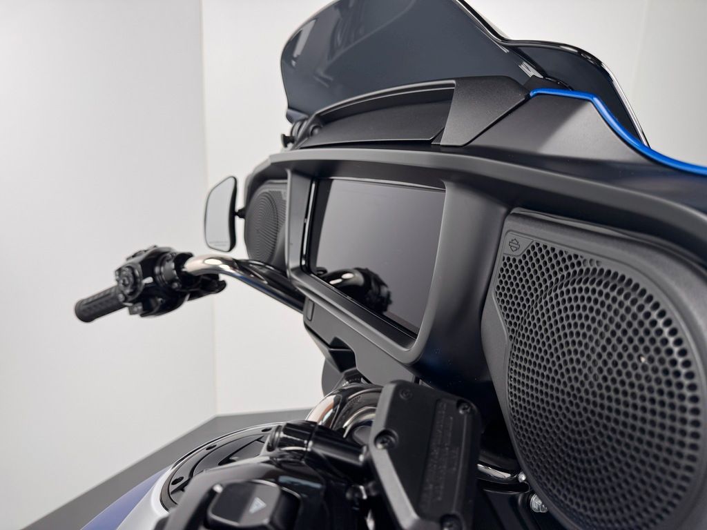 Fahrzeugabbildung Harley-Davidson STREET GLIDE *NEUWERTIG *5HD