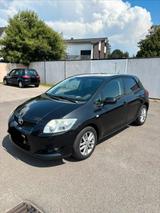 Toyota Auris 1.4 Benziner TÜV 07/27 - Toyota Auris in Bremen