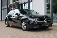 MERCEDES-BENZ A 200 / BUSINESS PAKET / NAVIGATION