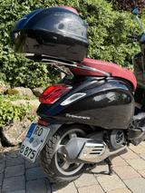 Piaggio VESPA Primavera 125 - PIAGGIO ROLLER 125
