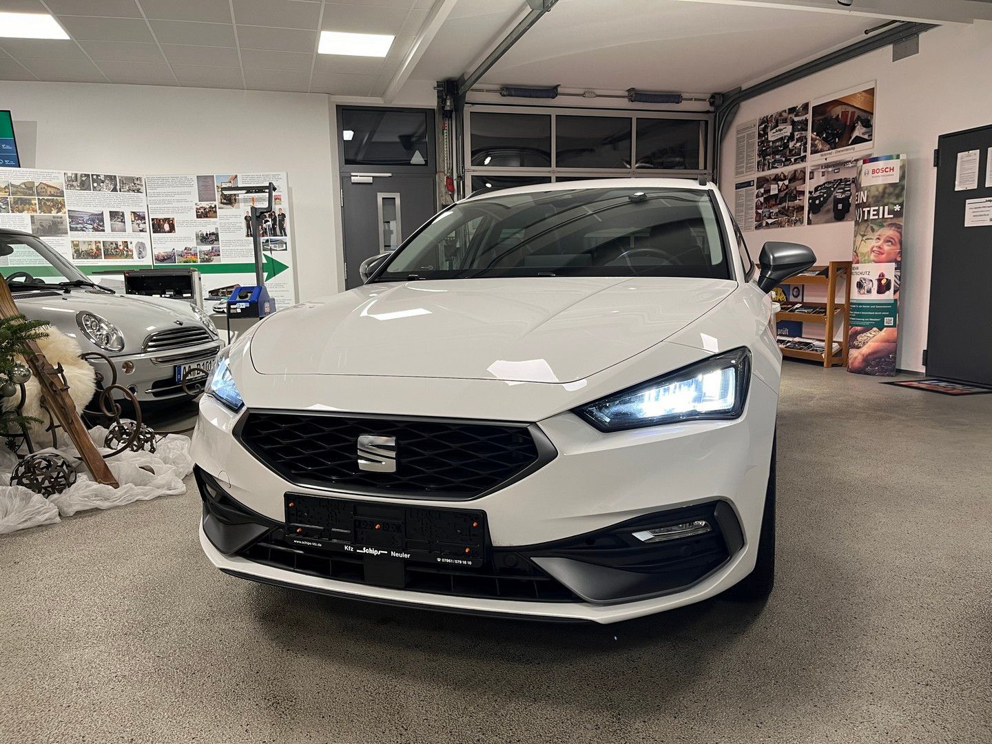 Seat Leon Sportstourer 1.5 eTSI DSG FR AHK/RFK/LED/SH