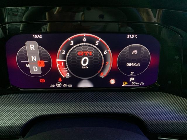 Fahrzeugabbildung Volkswagen Golf GTI 2,0 TSI DSG DCC AHK H&K AREA VIEW HUD M