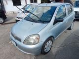 Toyota Yaris 1.0 BENZINA 5 porte Sol - gebrauchte Toyota Yaris aus dem Jahr 2000