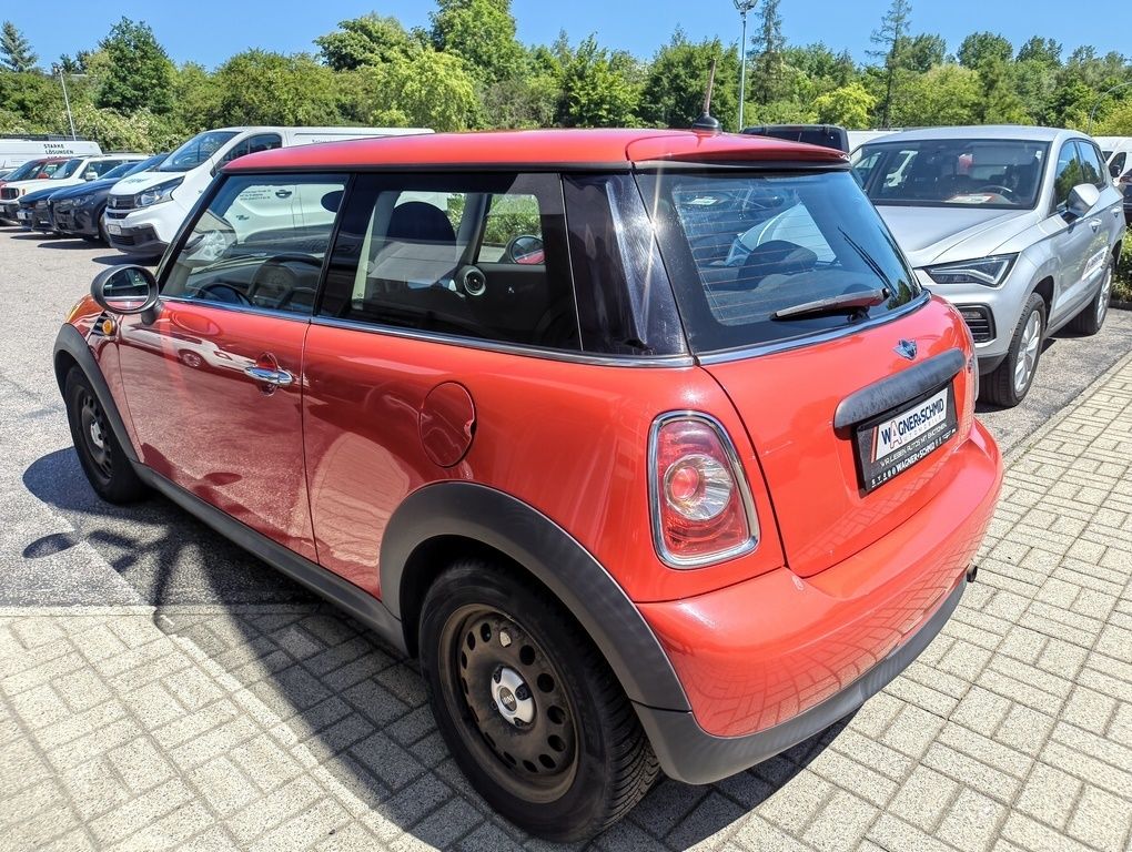 Fahrzeugabbildung MINI ONE 1.6 (75 PS) + Klima