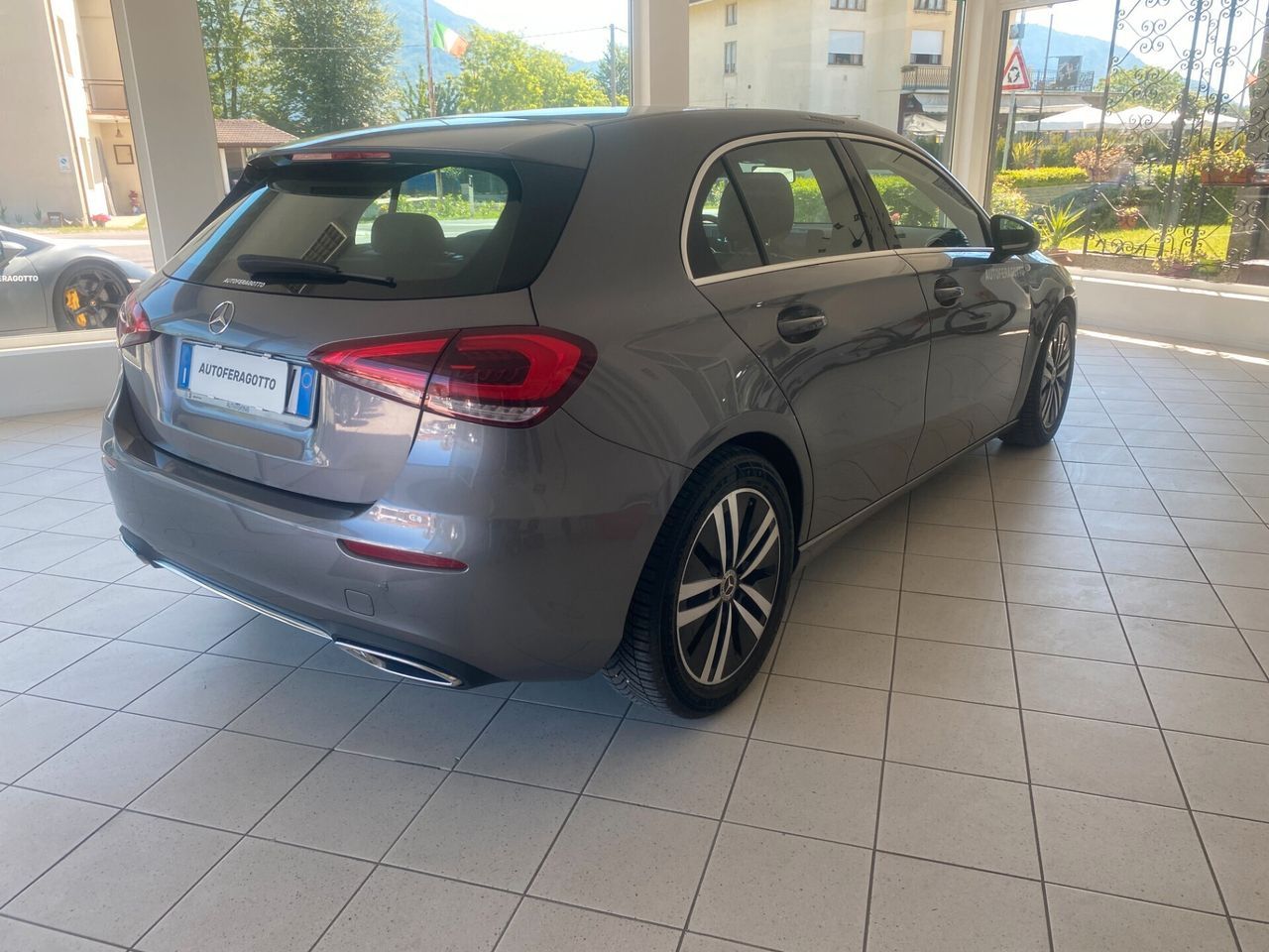 Mercedes-Benz Mercedes A 160 d Business w177 - 2020 imagem 3