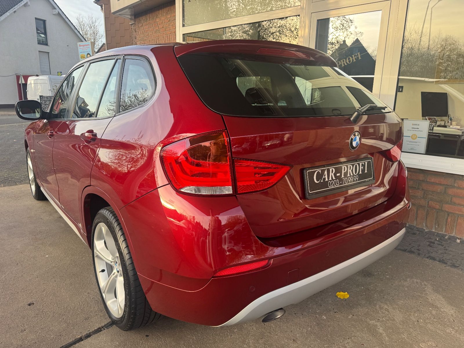 Fahrzeugabbildung BMW X1 20 d xDrive X-line Klima/PDC/Sitzheizung