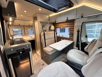 HYMER ERIBA HYMERCAR Ayers Rock Fiat ACC Premium Sitzheizung AHK