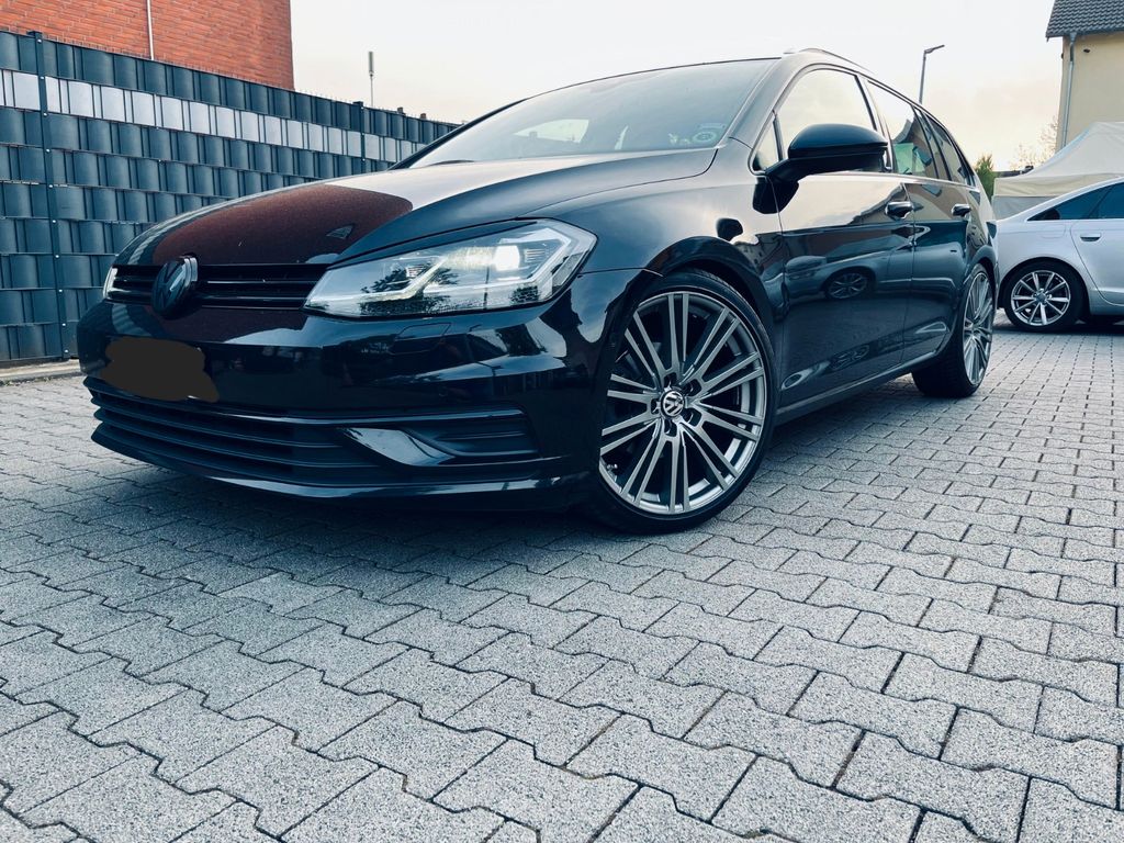 Image of Volkswagen Golf