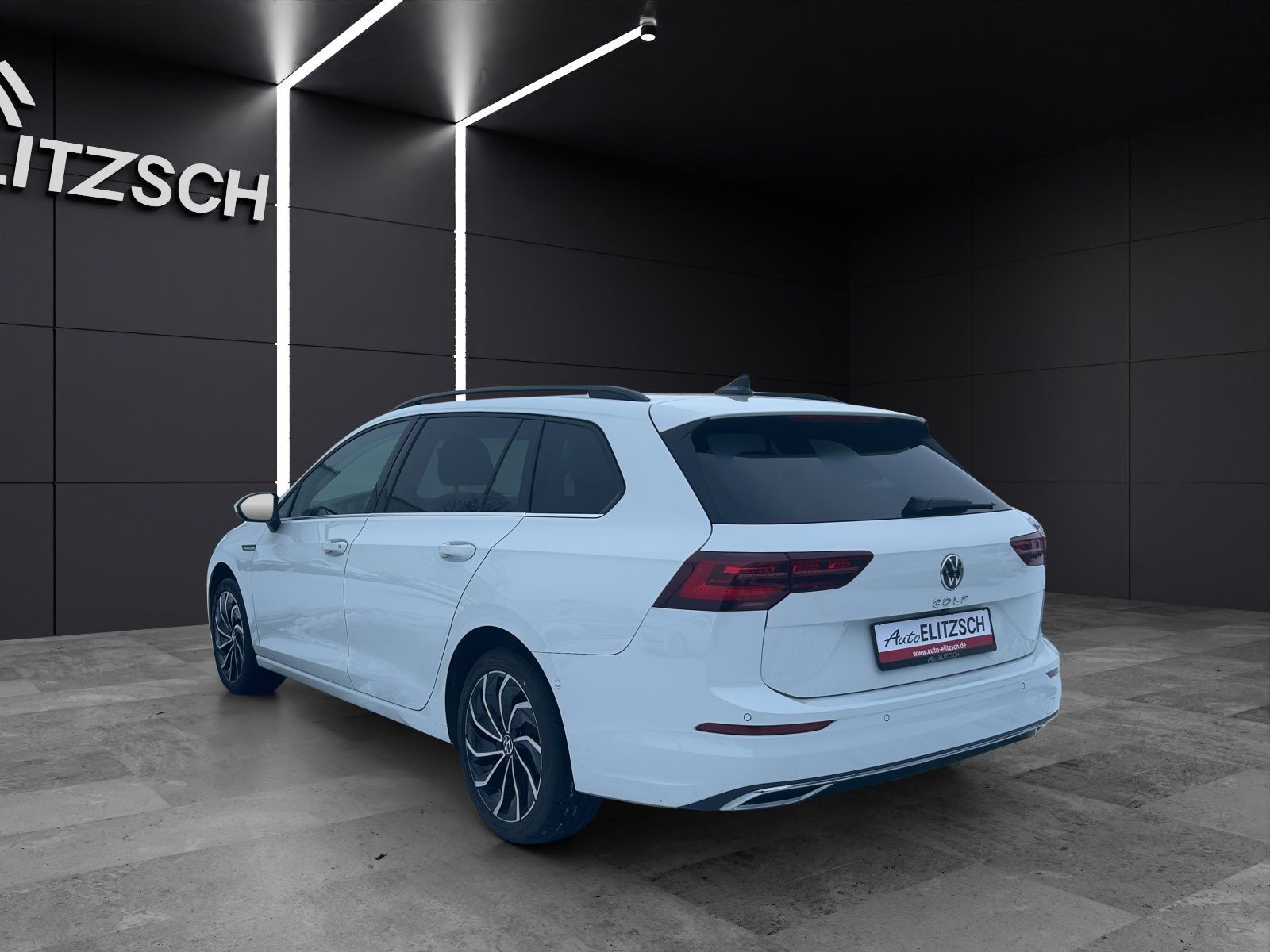 Fahrzeugabbildung Volkswagen Golf VIII Variant Style TDI DSG IQ.Light ACC SH