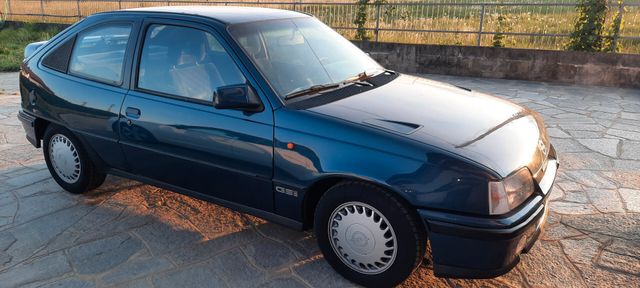 Opel Kadett 2.0 16V 3 porte GSi