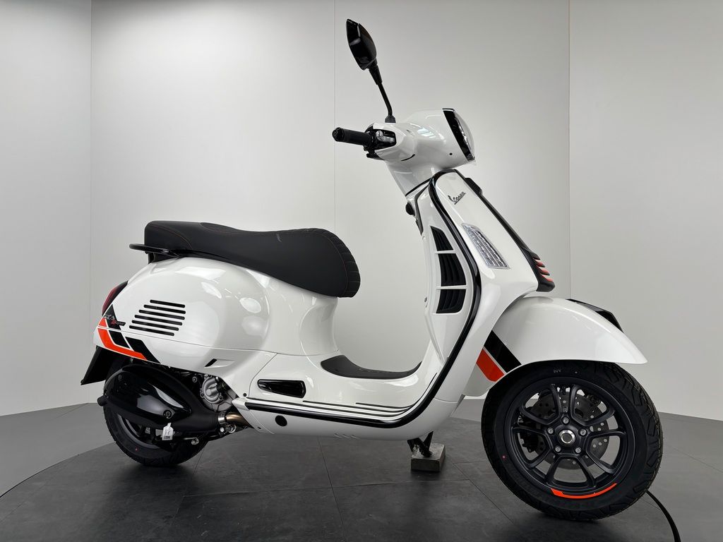 Fahrzeugabbildung Vespa GTS 310 SuperSport E5+ *NEUFAHRZEUG