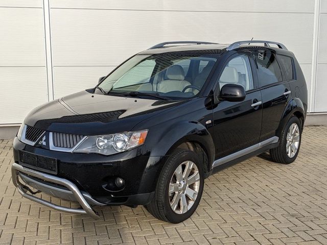 Mitsubishi Outlander 2.4l Instyle 4WD Leder AHK Kamera GSD 