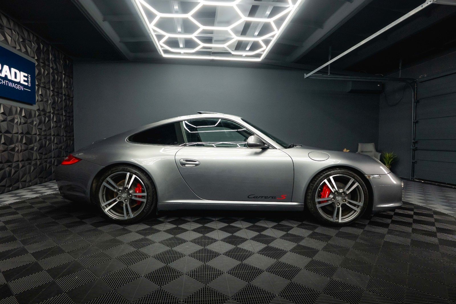 Fahrzeugabbildung Porsche 997.2 911 Carrera S Coupe Sport Chrono+ Bi-Xenon