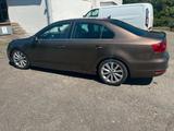 Volkswagen VW Volkswagen Jetta VI - 1.6 TDI - Scheckh... - Volkswagen Jetta aus 2012 mit Diesel-Antrieb