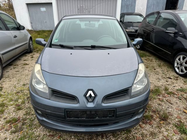 Renault Clio Expression 1.6 16V 65kW