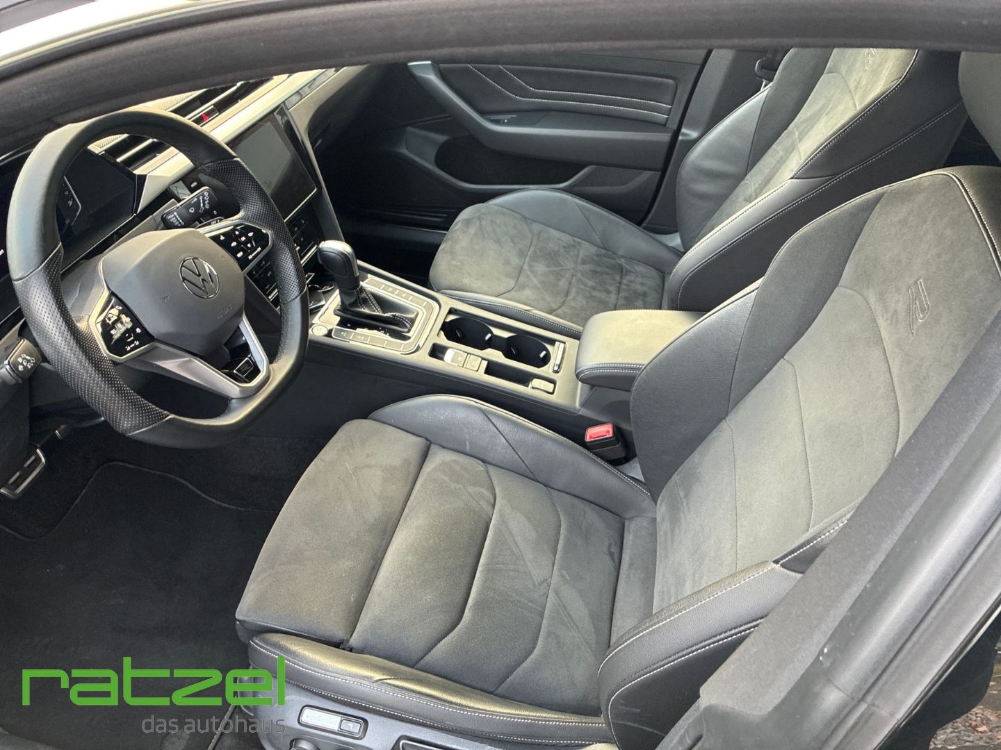 Fahrzeugabbildung Volkswagen Arteon Shooting Brake 2.0 TDI R-Line HUD Panodac