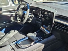 Fahrzeugabbildung Rafale 200 E-Tech Full Hybrid Esprit Alpine Voll
