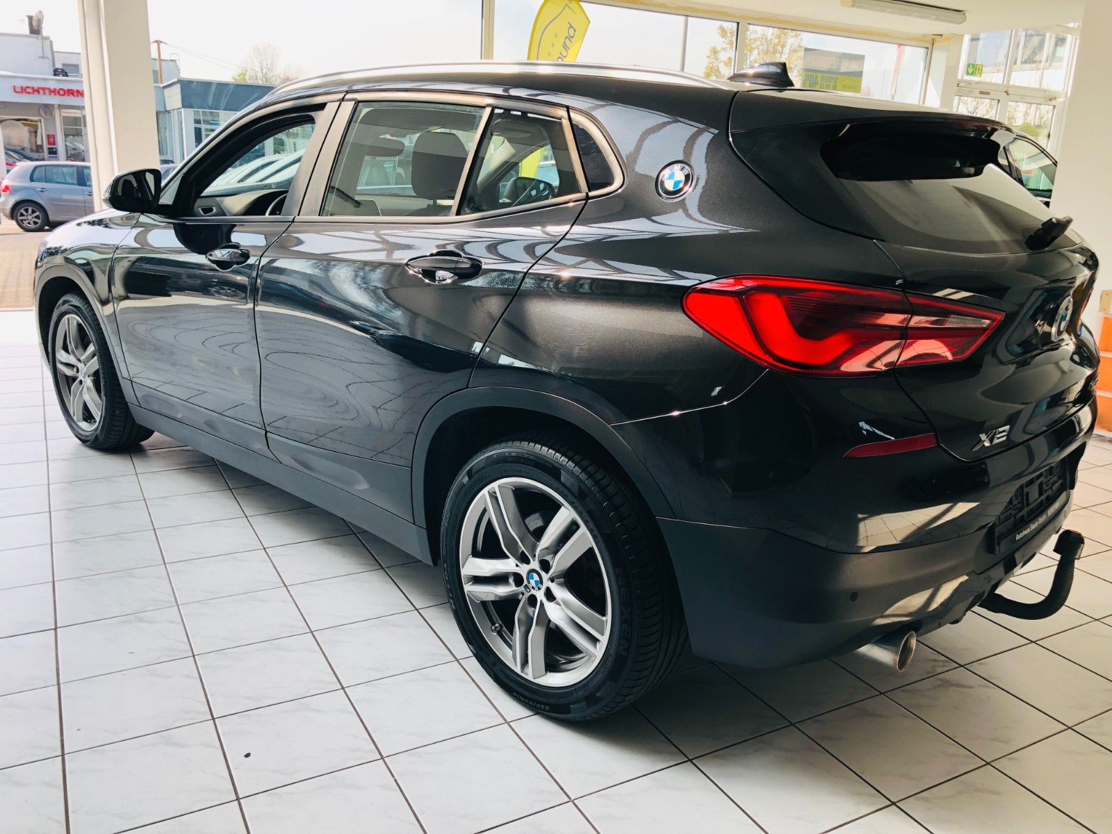 BMW X2 sDrive 20 i/ Automatik foto 4